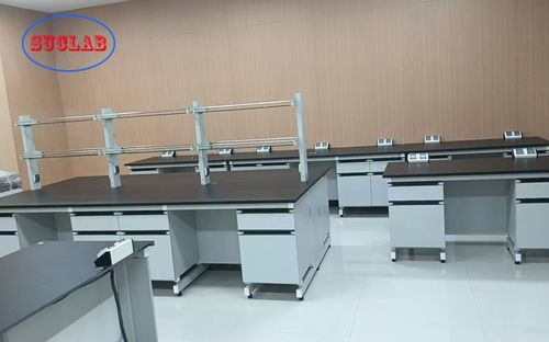 Últimas noticias de la empresa sobre ¿De qué materiales están hechas las mesas de laboratorio de acero y madera?