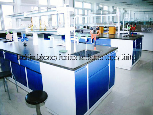 Buen precio Banco de laboratorio anti de química de la corrosión a prueba de herrumbre con los pies ajustables en línea