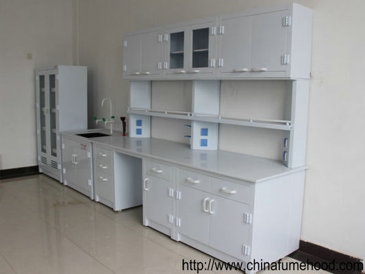 Buen precio Muebles profesionales del laboratorio de química, banco de la isla del laboratorio de los PP con el fregadero/los grifos en línea