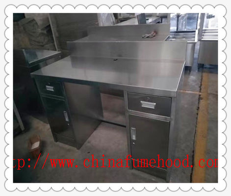 Buen precio Muebles de acero inoxidables del laboratorio del color natural para el sitio limpio químico en línea