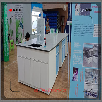 Buen precio Gabinetes y encimeras durables del laboratorio de los muebles FRP del laboratorio de química 5 años de garantía en línea
