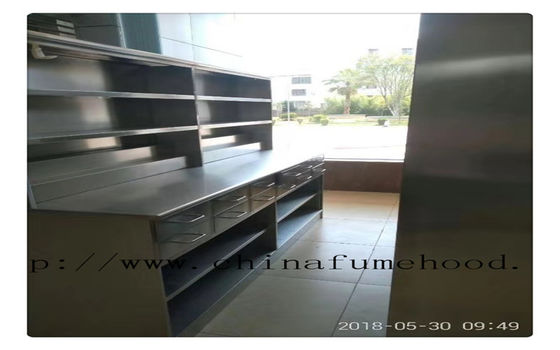 Buen precio Muebles de acero inoxidables de acero inoxidables especializados del laboratorio del banco de trabajo del laboratorio de la fuente para los importadores y los distribuidores autorizados de ultramar en línea