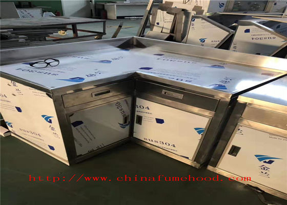 Buen precio El laboratorio de acero inoxidable blanco de L*D70*H900 milímetro presenta los muebles de acero inoxidables del laboratorio en línea