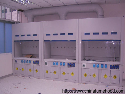 Buen precio Capilla anti del humo de la corrosión FRP, capilla horizontal del extractor del laboratorio del flujo laminar en línea