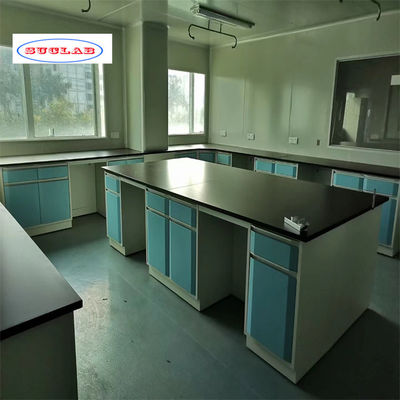 Buen precio Instalación rápida Muebles de laboratorio de química de color azul o blanco Banco de trabajo de laboratorio con chorro de arena en línea