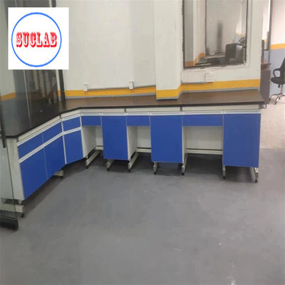 Buen precio Banco de trabajo de laboratorio de química Banco de laboratorio de madera con marco de acero Superficie de trabajo laminada resistente a los químicos en línea