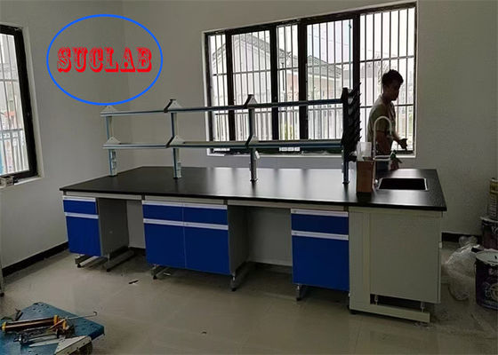Buen precio Resistente a los productos químicos Laboratorio de Química Banco de trabajo de laboratorio Bancos de trabajo con armarios múltiples en línea