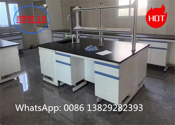 Buen precio Bancos de laboratorio de química resistentes al fuego Bancos de laboratorio con laminado resistente a los químicos y gabinetes múltiples en línea