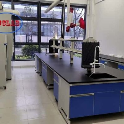 Buen precio Alta seguridad y algún montaje requerido banco de laboratorio con fabricantes de fregaderos en línea
